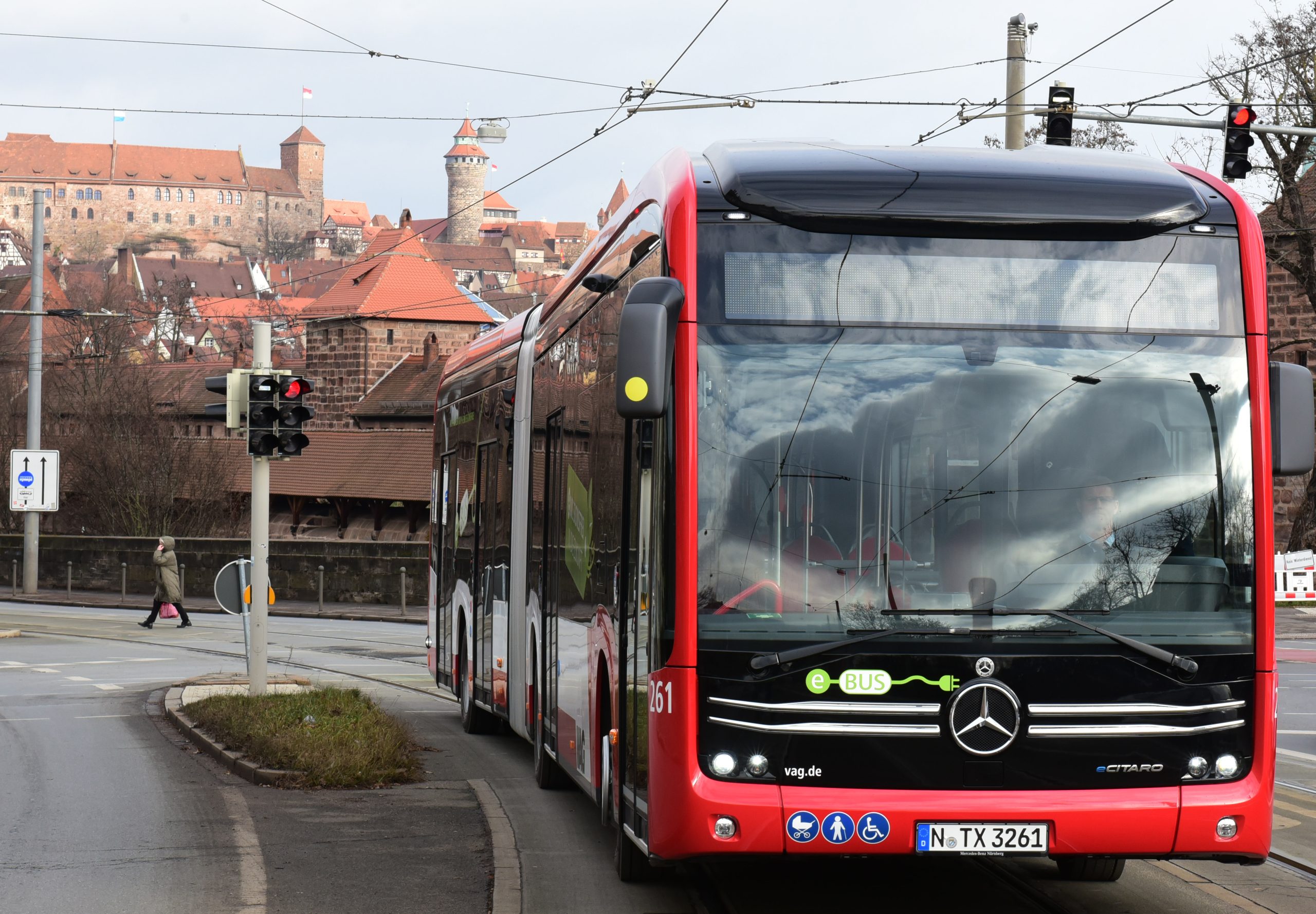 Nürnberger E-Busse laden Ökostrom aus der Region